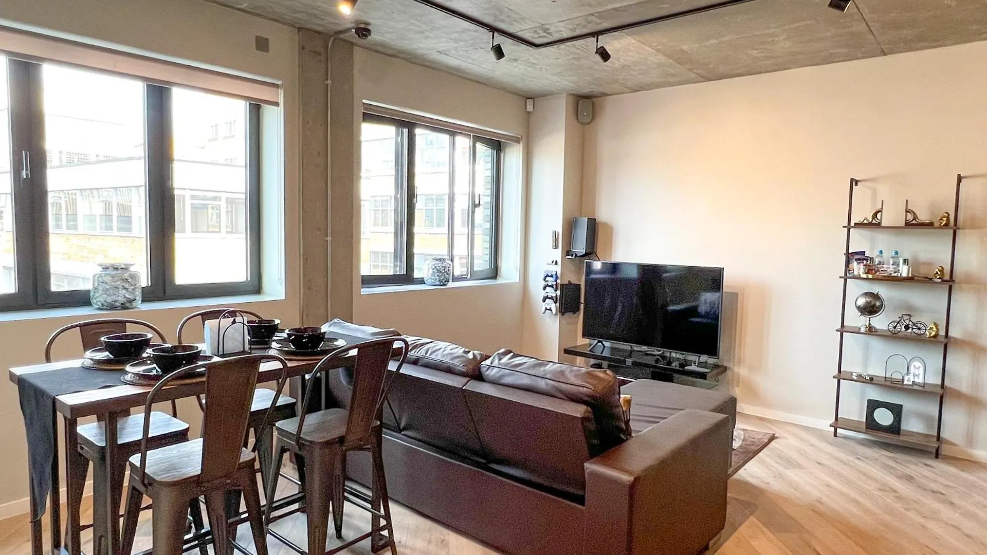 Luxury Apartment In The Heart Of London!